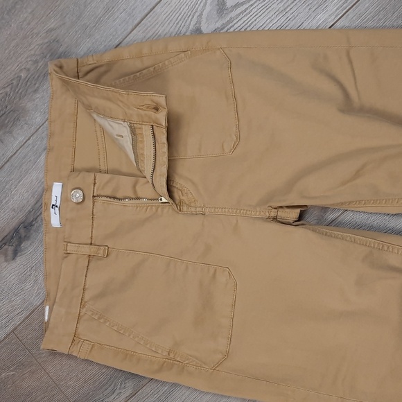 7 For All Mankind tan stretchy patch pocket high rise, crop khaki pants, size 28 - Picture 4 of 10